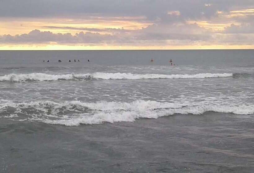 Repag Wayan Canggu Hostel