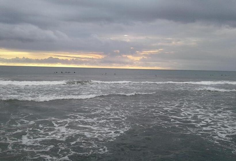 Repag Wayan Canggu Hostel