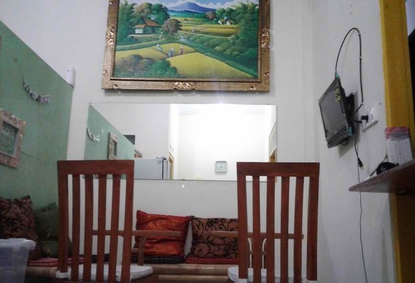 Repag Wayan Canggu Hostel