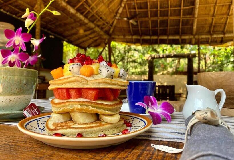 Resort Palm Forest Palolem