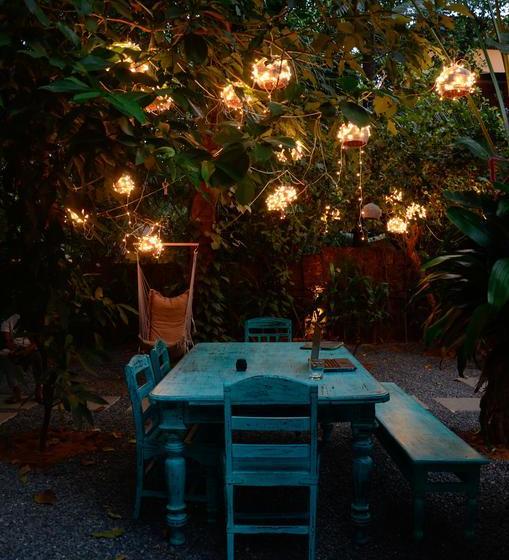 هاستل Woke Arpora