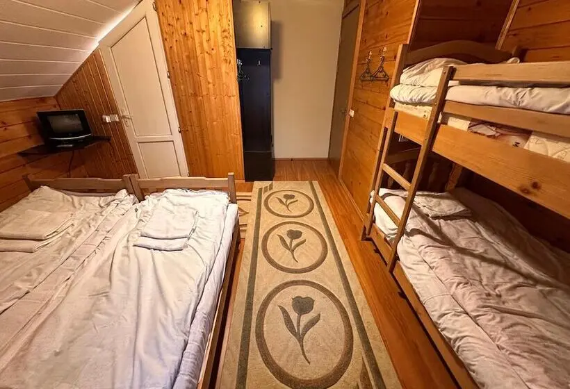 Family Hotel Parnas 2250