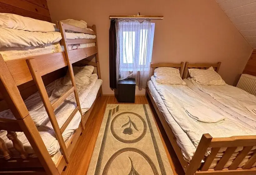 Family Hotel Parnas 2250