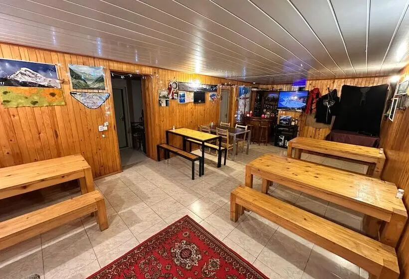 Family Hotel Parnas 2250
