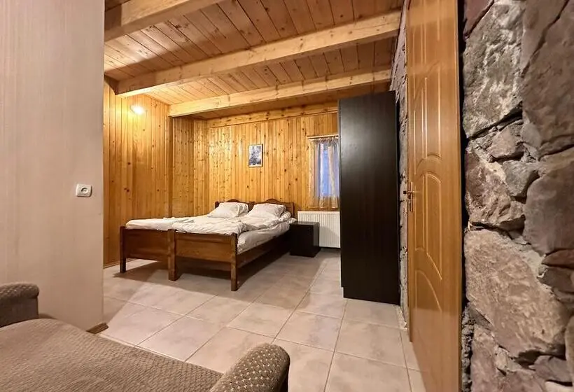 Family Hotel Parnas 2250
