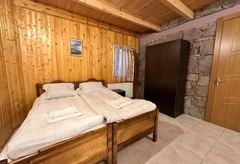 Family Hotel Parnas 2250