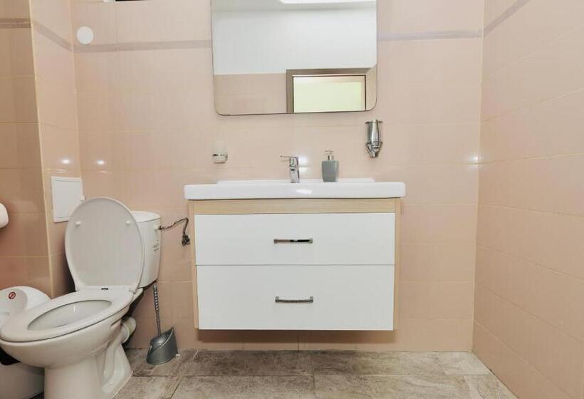 تختخواب و صبحانه Casa Golopența