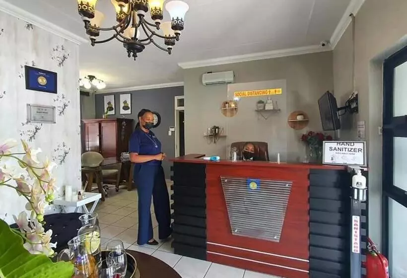 Aamiaismajoitus (B&B) Ledumo Guest Lodge