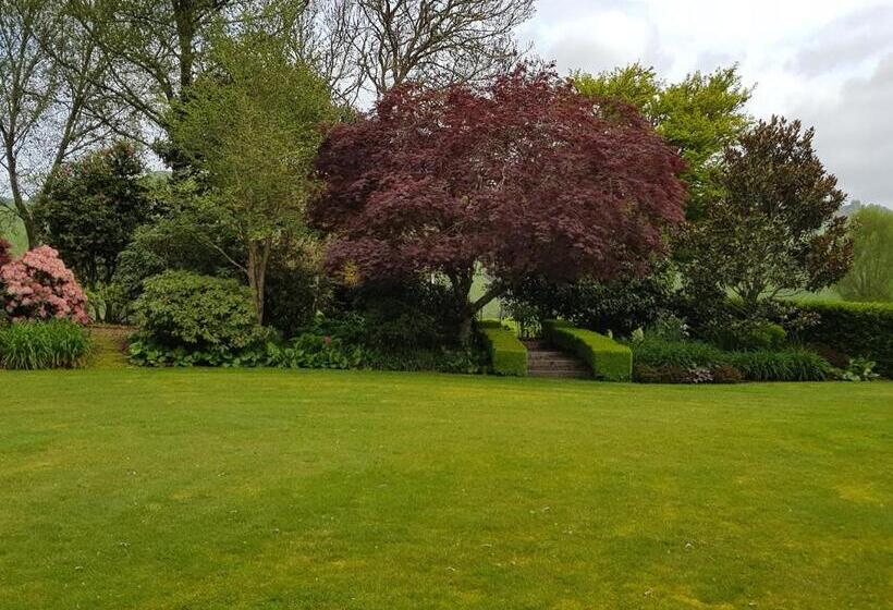 مبيت وإفطار Omaka Lodge