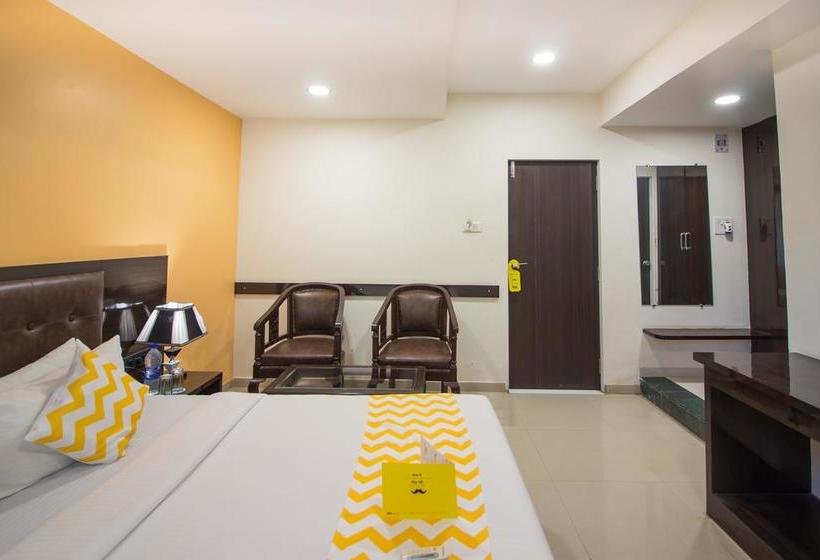 בית מלון כפרי Capital O 11207 Gharonda Residency