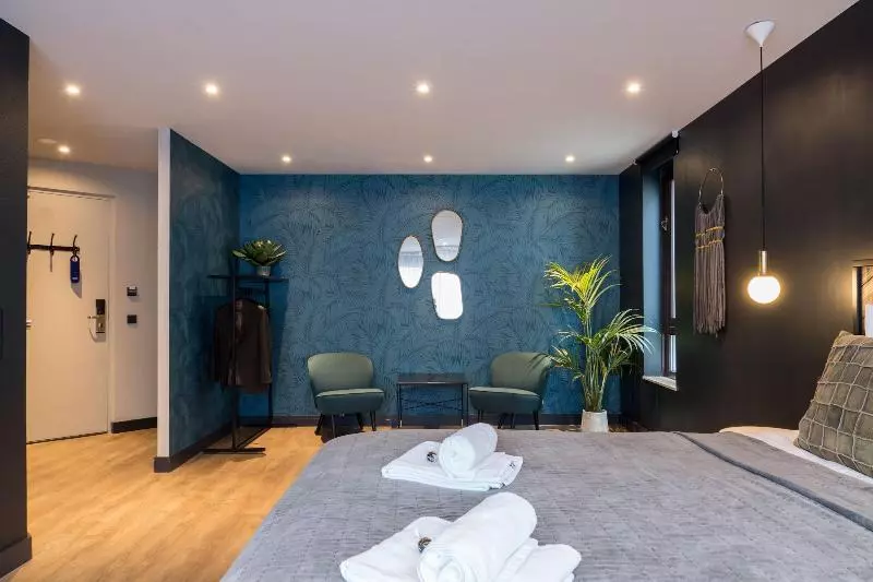 Hotelli Boutique Suites Lisse   Keukenhof