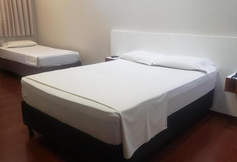 فندق Das Acacias