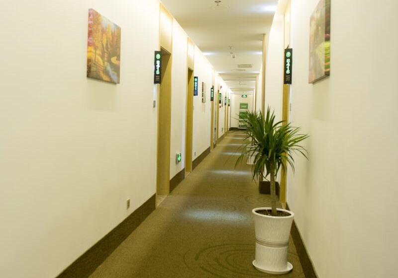 Отель Greentree Inn Nantong Qidong Lvsi Harbour Express