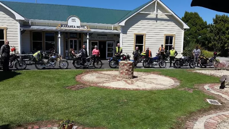 Hotelli Karamea Village