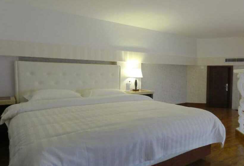 Hua Qi Kaiserdom Hotel Zhongshan Road St Michael S Cathedral And Zhanqiao Pier Qingdao