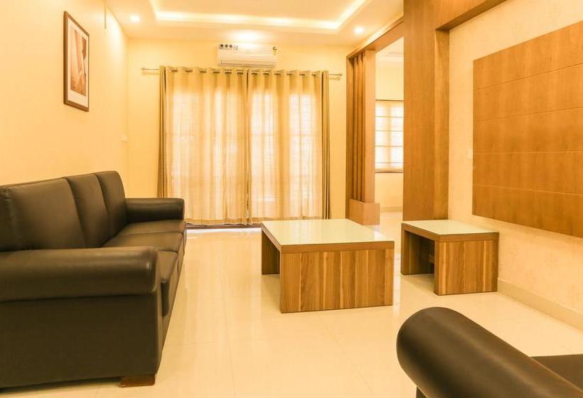 ホテル Treebo El Cielo