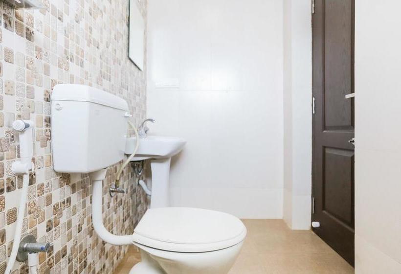 ホテル Treebo El Cielo