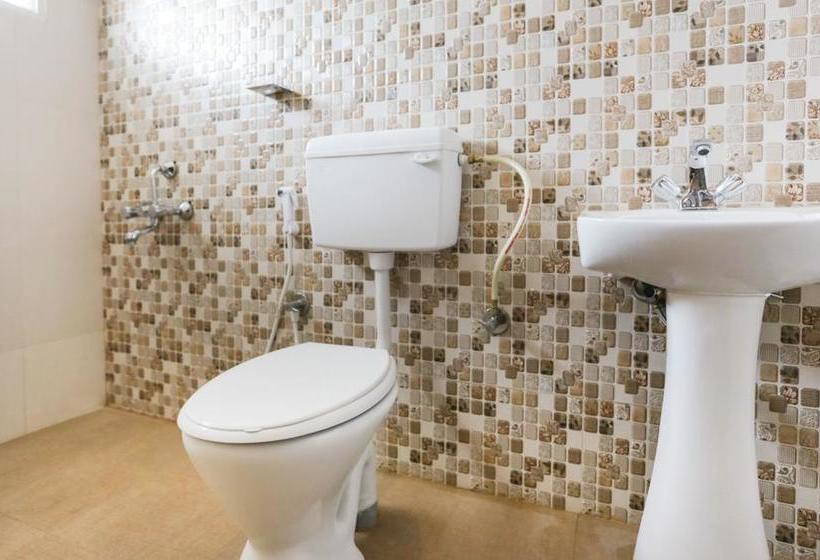 ホテル Treebo El Cielo