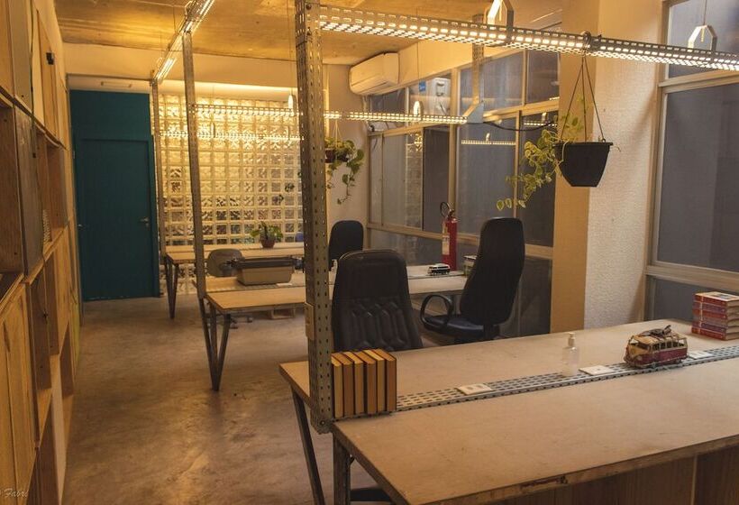 Joy Hostel & Suítes