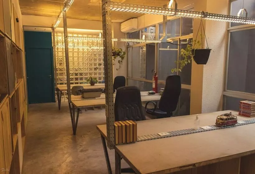 Joy Hostel & Suítes