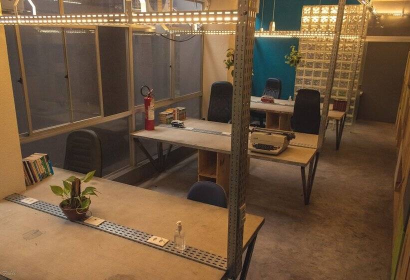 Joy Hostel & Suítes