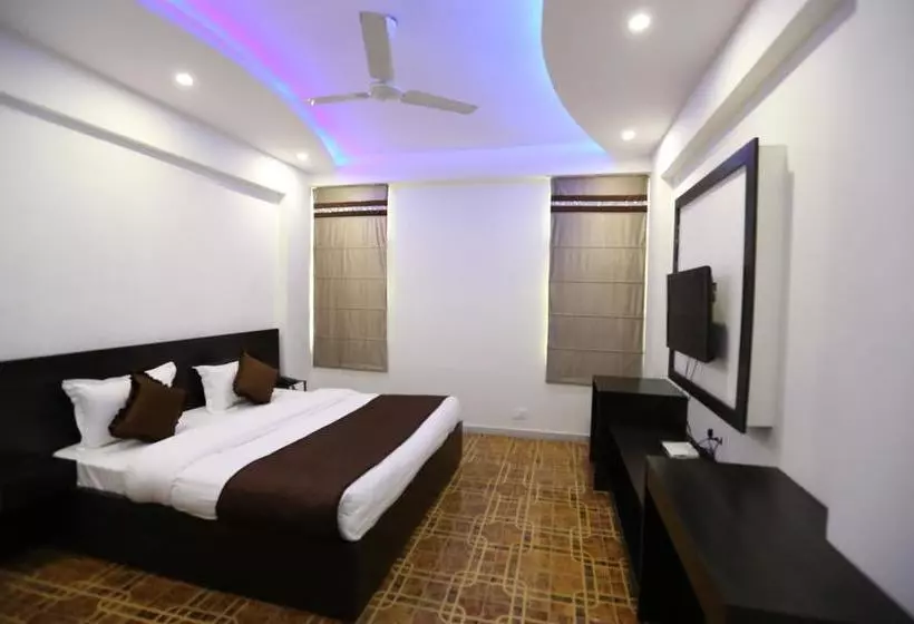 Oyo 8840 Hotel Namaskar