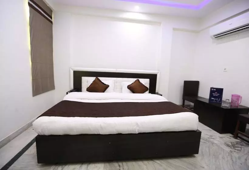Oyo 8840 Hotel Namaskar