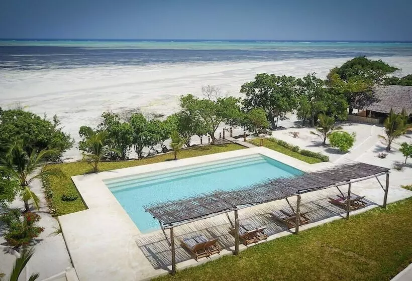 Lomakeskus Jua Retreat