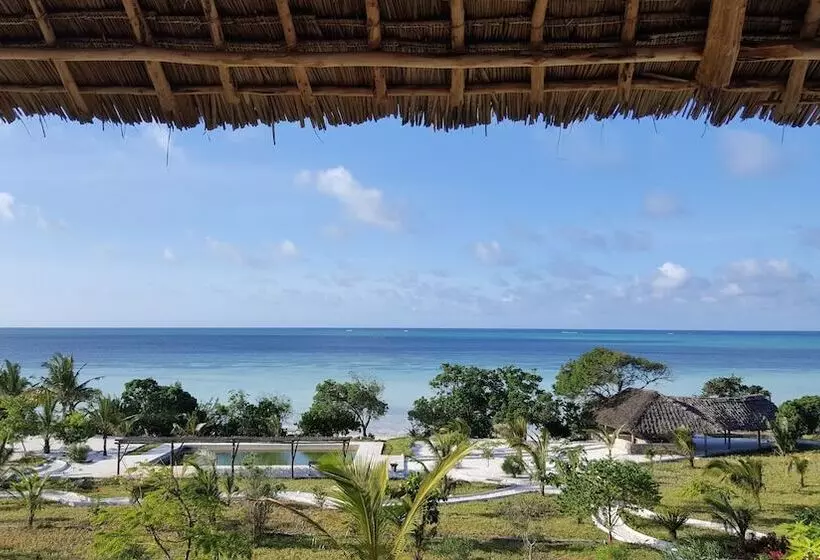 Lomakeskus Jua Retreat