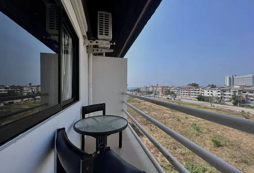 Emerald Hotel Chonburi