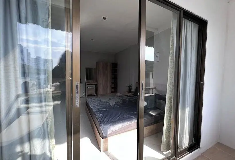 Emerald Hotel Chonburi