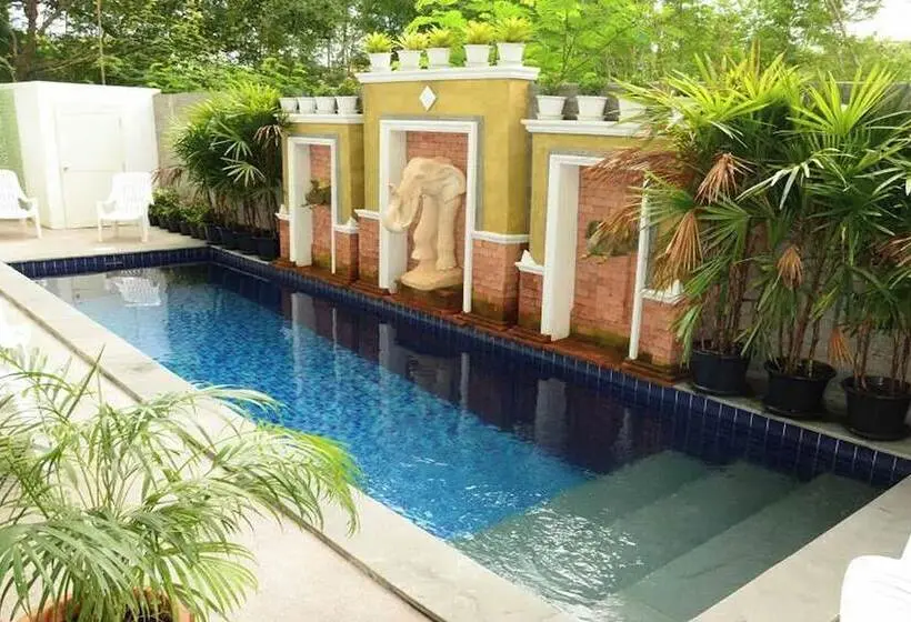Emerald Hotel Chonburi
