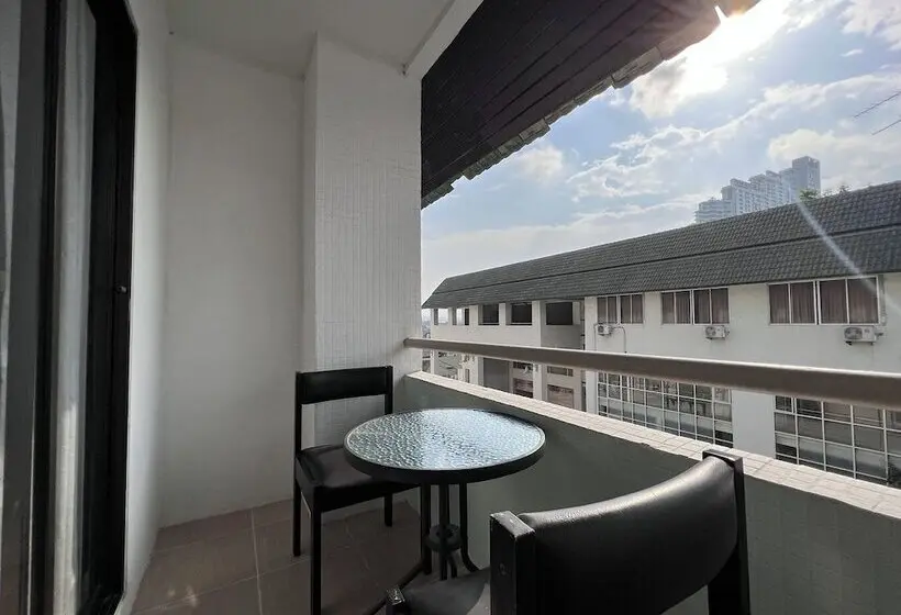 Emerald Hotel Chonburi