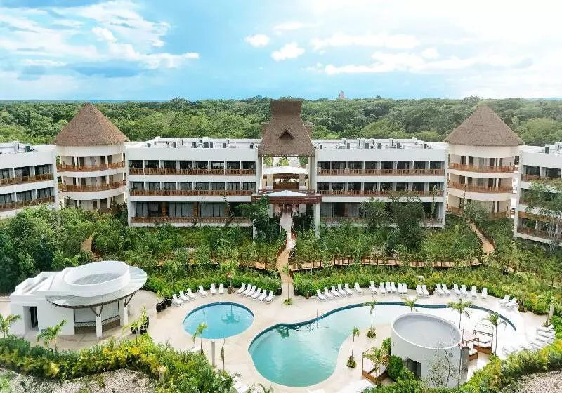 ホテル Mundo Maya Edzná