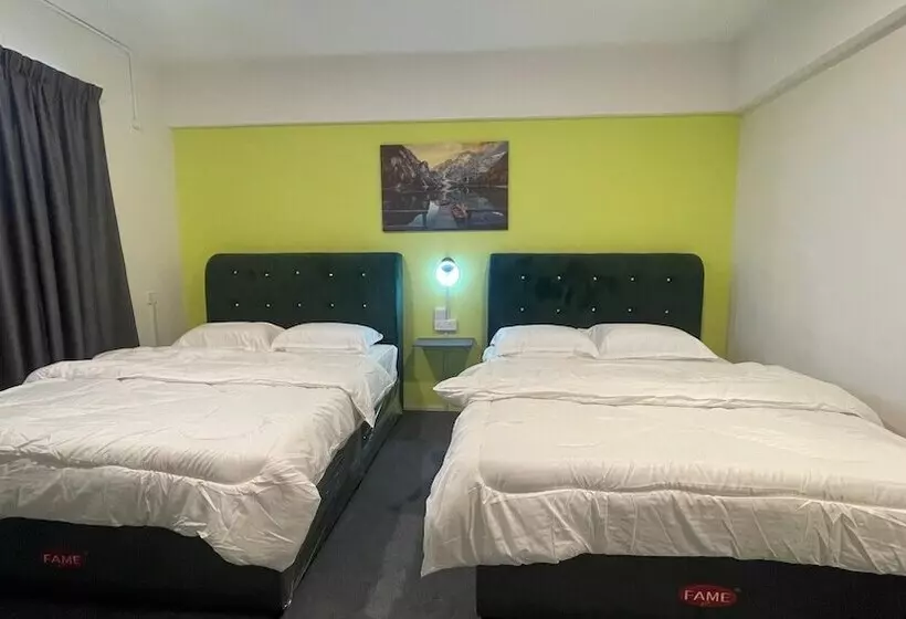 Hotelli Razo Village Inn