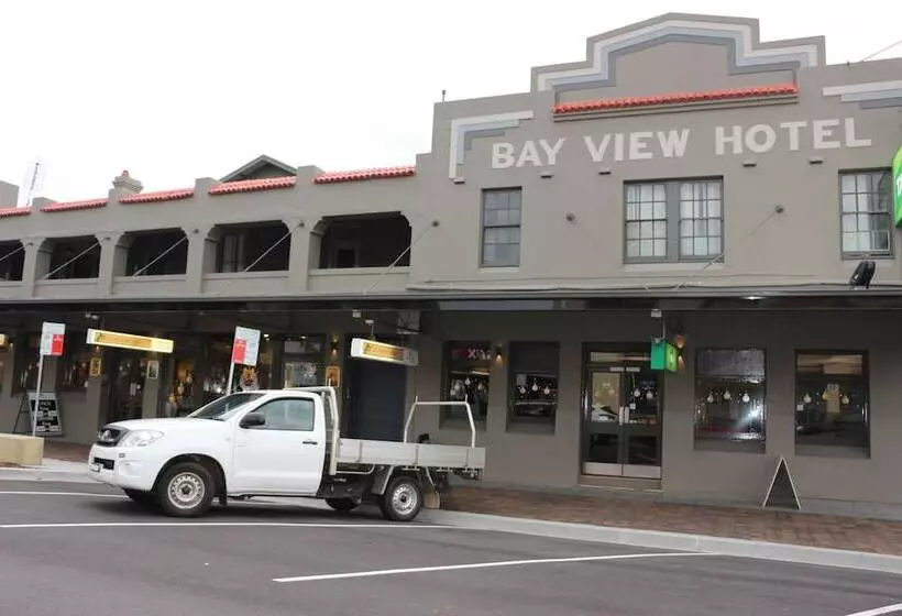 Bayview Hotel   Batemans Bay