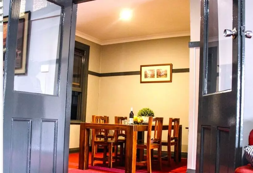 Bayview Hotel   Batemans Bay