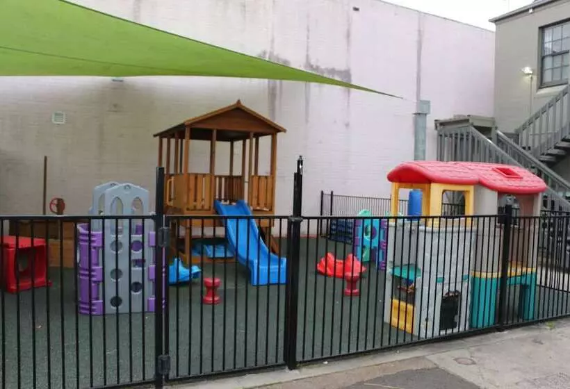 Bayview Hotel   Batemans Bay