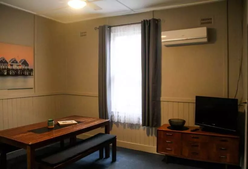 Bayview Hotel   Batemans Bay