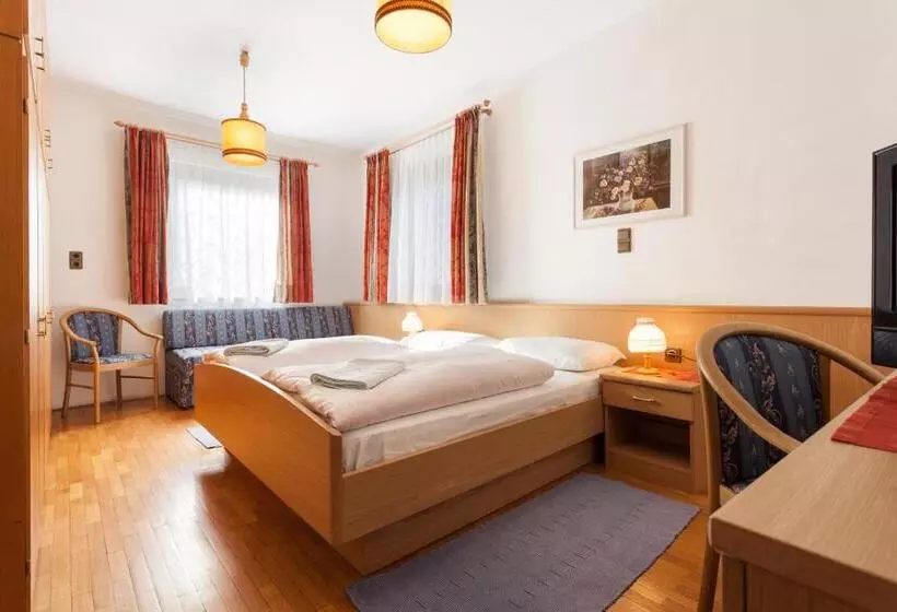 ベッドアンドブレックファースト Haus Peskoller