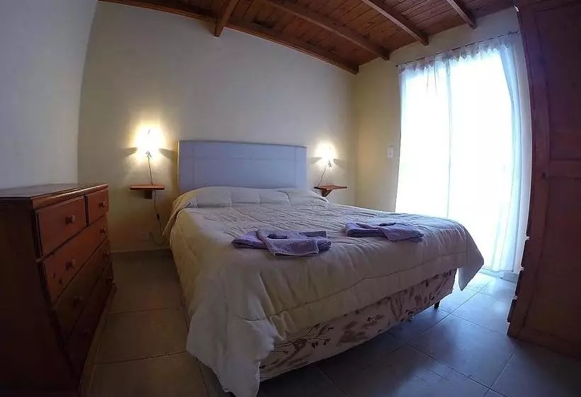 هتل La Nueva Romana