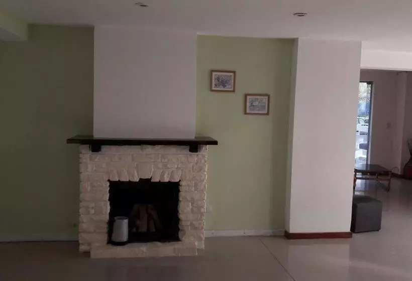 هتل La Nueva Romana