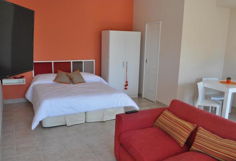 Отель La Tertulia