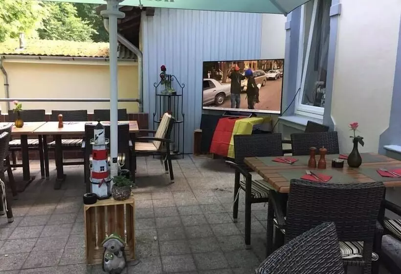 Hotelli Pharos Zur Seeve