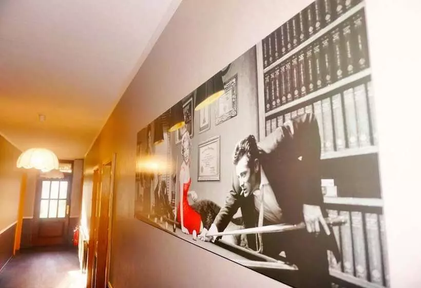 Hotelli Pharos Zur Seeve