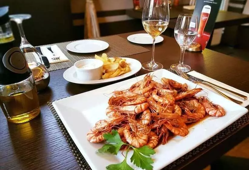 Hotelli Pharos Zur Seeve