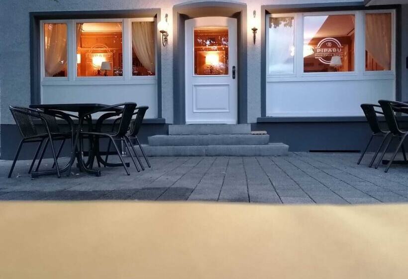 هتل Pipabu Restaurant &