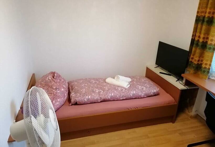 هتل Pipabu Restaurant &