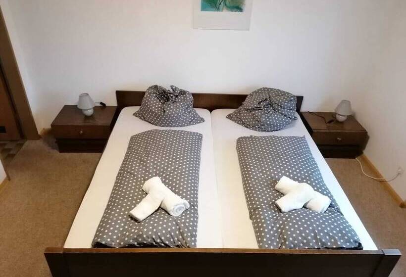 هتل Pipabu Restaurant &