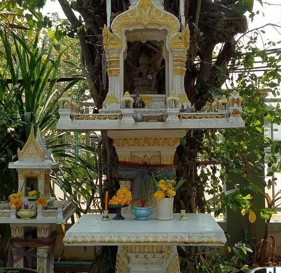 هتل Prasongsuk Place